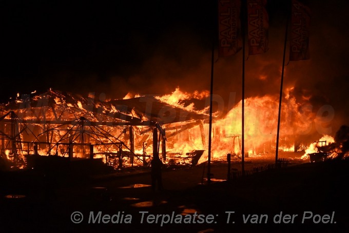 MediaTerplaatse grote brand stran katwijk strandtent Katwijk 23012018 Image00005