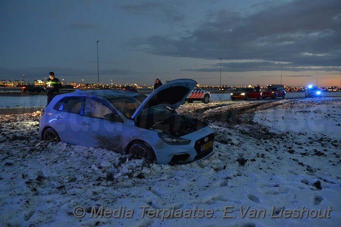 MediaTerplaatse auto kop vijfhuizerweg hdp 12122017 Image00002