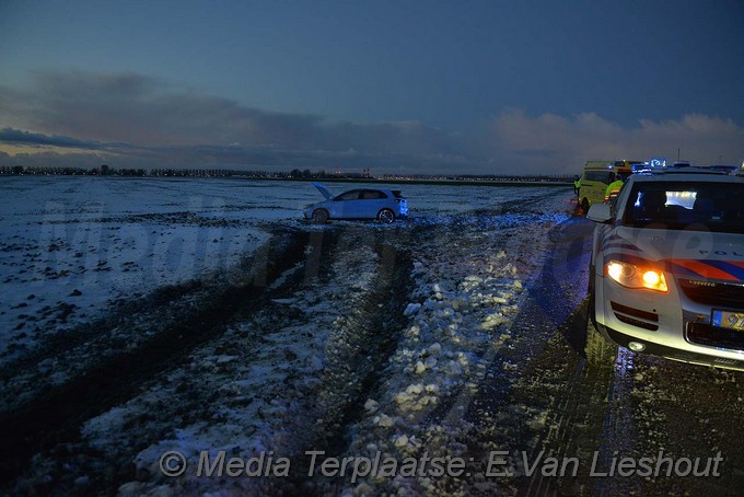 MediaTerplaatse auto kop vijfhuizerweg hdp 12122017 Image00005