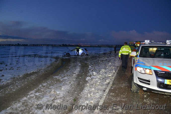 MediaTerplaatse auto kop vijfhuizerweg hdp 12122017 Image00006