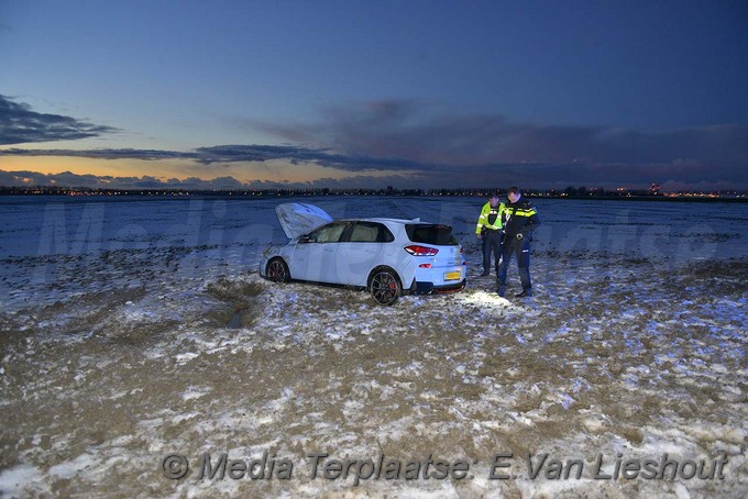 MediaTerplaatse auto kop vijfhuizerweg hdp 12122017 Image00007