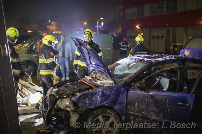 Mediaterplaatse auto in pand haarlem 03112019 Image00006