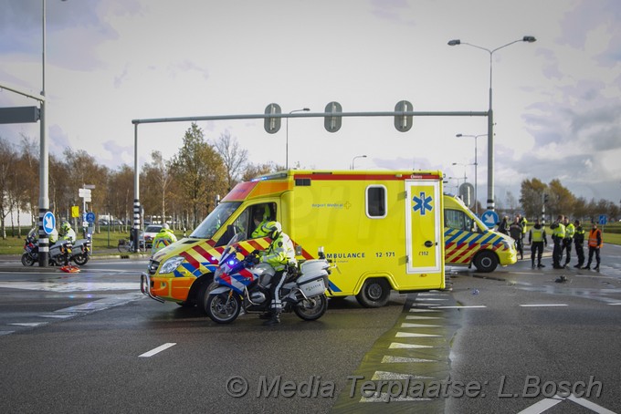Mediaterplaatse ongeval motor lijnbus badhoevendorp 13112019 Image00001
