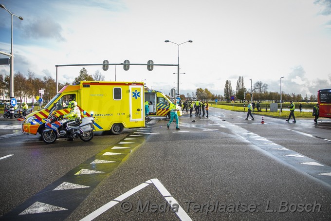 Mediaterplaatse ongeval motor lijnbus badhoevendorp 13112019 Image00002