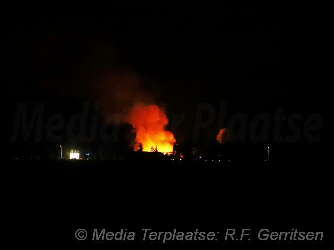 Mediaterplaatse grote brand kerweg reeuwijk 0001Image00001