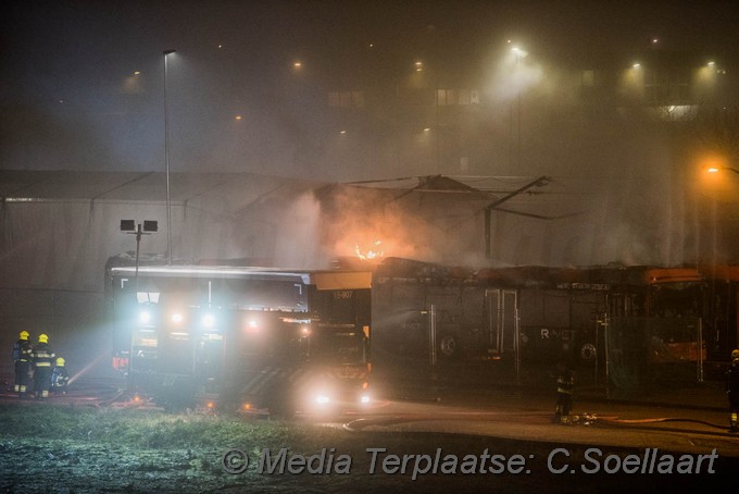 Mediaterplaatse bussen in brand haarlem 12122020 Image00003