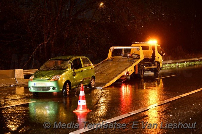 Mediaterplaatse a205 voertuig op zijn kant vijfhuizen 23122020 Image00010