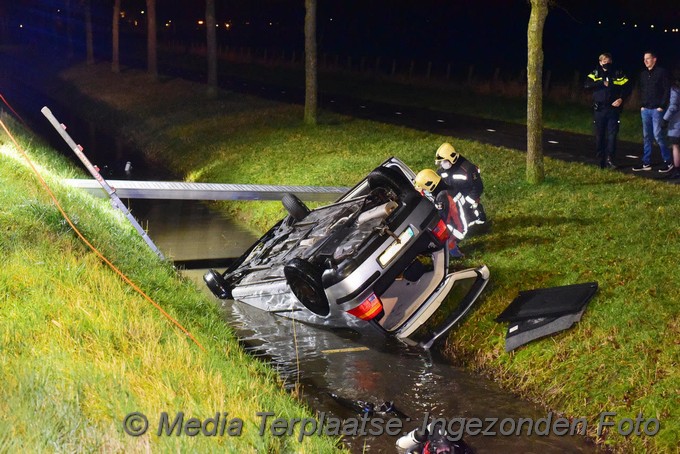 Mediaterplaatse auto te water schoonhoven 24122020 Image00111