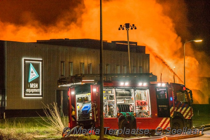 Mediaterplaatse grote brand industrie in zwaag 21022020 Image00003