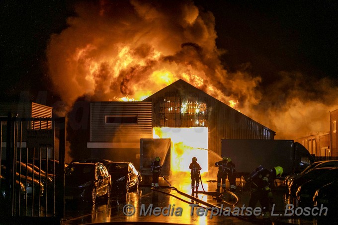 Mediaterplaatse weer grote brand boesingheliede 28022020 Image00004