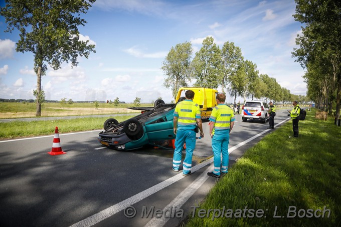 Mediaterplaatse auto op zijn kop n201 01072020 Image00006