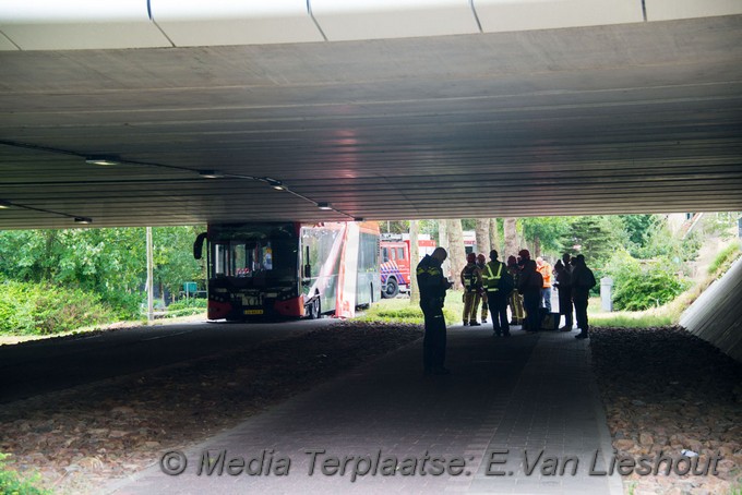 Mediaterplaatse lijnbus vast honweg aalsmeer 05062020 Image00003