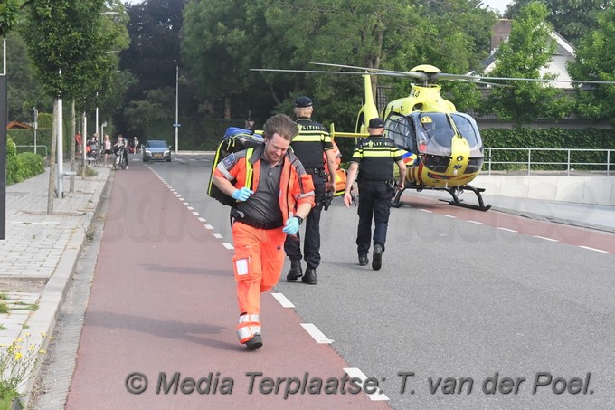 Mediaterplaatse auto mobilist rijdt elektrahuis in sassenheim 14062020 Image00308