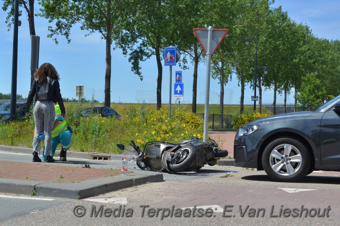 Mediaterplaatse ongeval scooter auto hoofddorp 15062020 Image00003