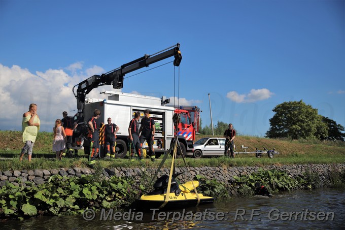 Mediaterplaatse watersporter in de problemen in gouda 20062020 Image00014