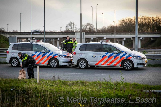 Mediaterplaatse politie rijd auto klem a22 17032020 Image00007