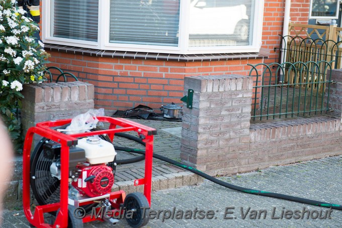 Mediaterplaatse brand in keuken hoofddorp 24032020 Image00003