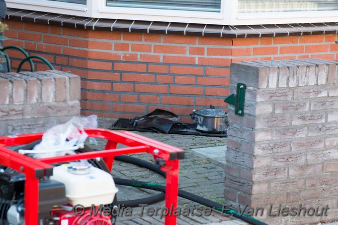 Mediaterplaatse brand in keuken hoofddorp 24032020 Image00004