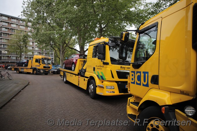 Mediaterplaatse autos in brand gouda 01052020 Image00009