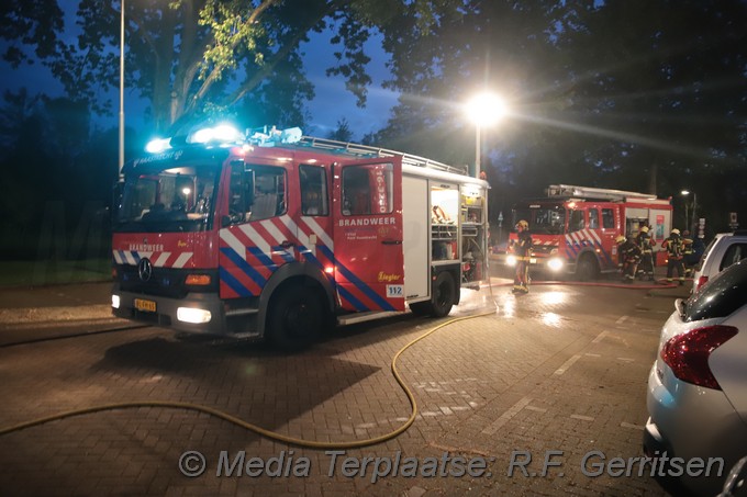 Mediaterplaatse autos in brand gouda 01052020 Image00025