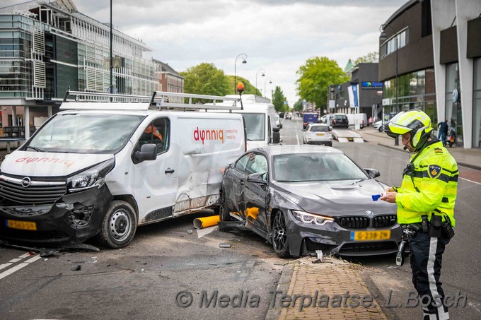 Mediaterplaatse auto raakt in slip haarlem 14052020 Image00007