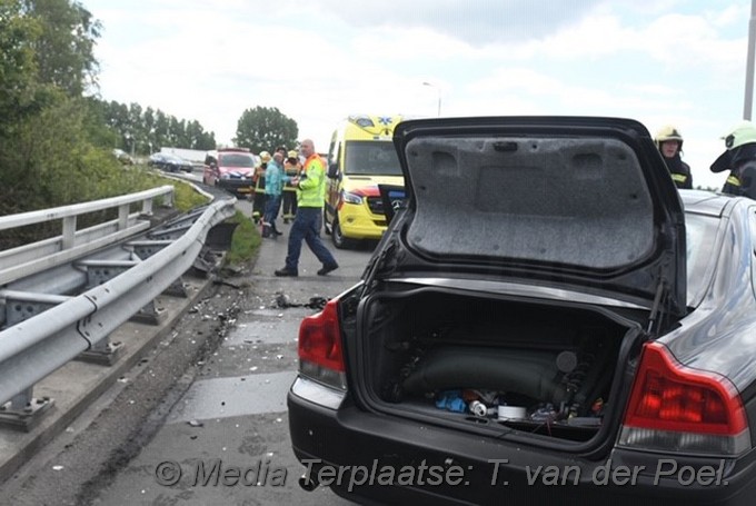 Mediaterplaatse ongeval a4 zoeterwoude 15052020 Image00005