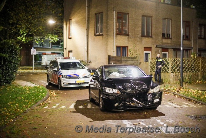 Mediaterplaatse auto klapt op geparkeerde autos haarlem 02112020 Image00006