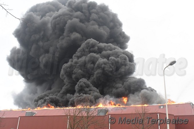 Mediaterplaatse grote brand nwh 14112020 Image01010