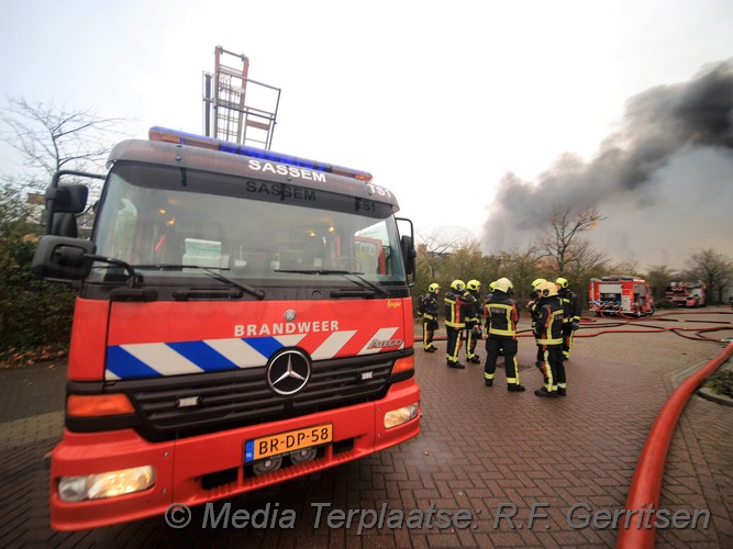 Mediaterplaatse grote brand nwh 14112020 Image00009