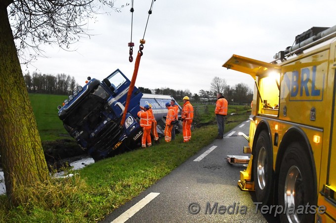 Mediaterplaatse v rachtwagen te water zoeterwoude 16112020 Image00006