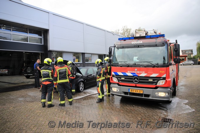 Mediaterplaatse voertuigbrand gouda burgemeester van reenesingel 07102020 0001Image00004