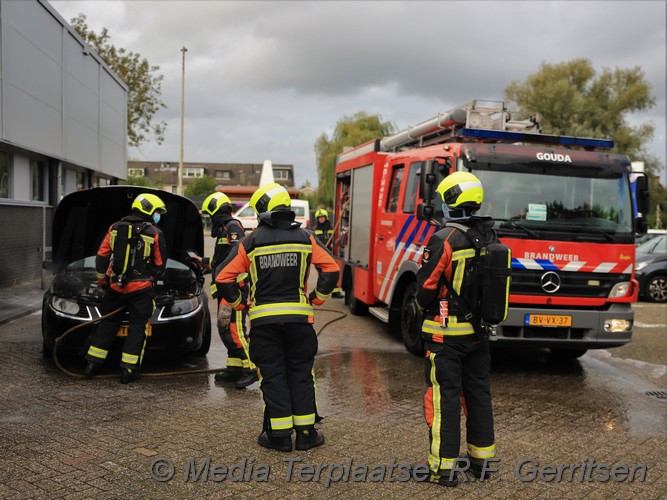 Mediaterplaatse voertuigbrand gouda burgemeester van reenesingel 07102020 0001Image00014