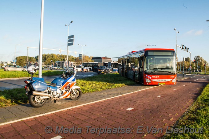 Mediaterplaatse buschauffeur gewond bij ongeval badhoevedorp 22102020 0001Image00008