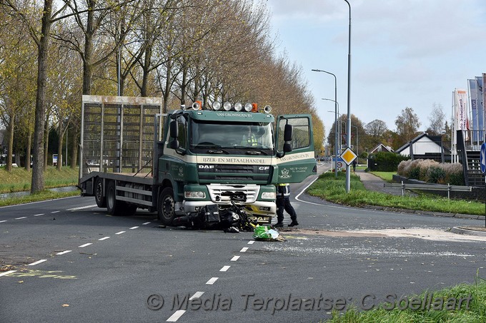 Mediaterplaatse zwaar ongeval motor vrachtwagen hoofddorp 29102020 Image00018