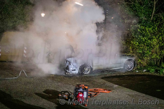 Mediaterplaatse auto brand haarlem oost 03042020 Image00005