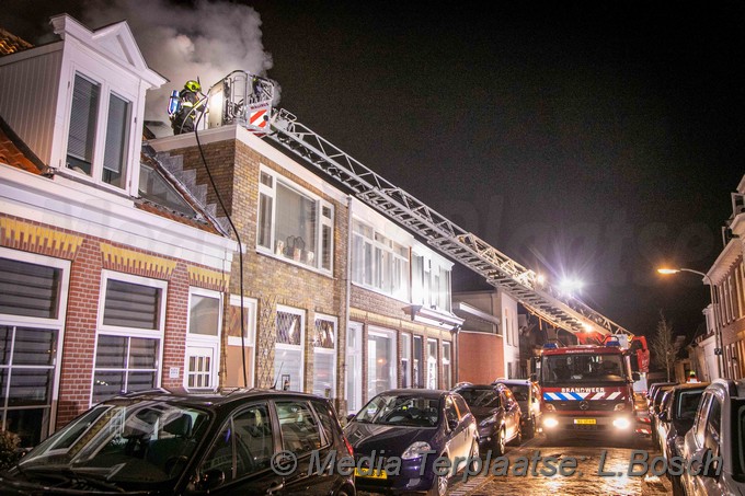 Mediaterplaatse veel rook bij brand haarlem 03042020 Image00008