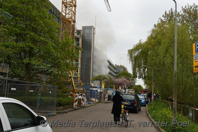 Mediaterplaatse brand onder flat agaatlaan ldn 18042020 Image00005