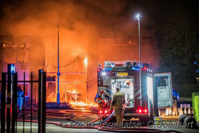 Mediaterplaatse grote brand Aalsmeer 19042020 Image00001