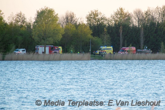 Mediaterplaatse persoon te water hoofddorp 20042020 Image00111