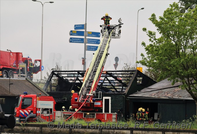 Mediaterplaatse grote brand gouda 28042020 Image00017