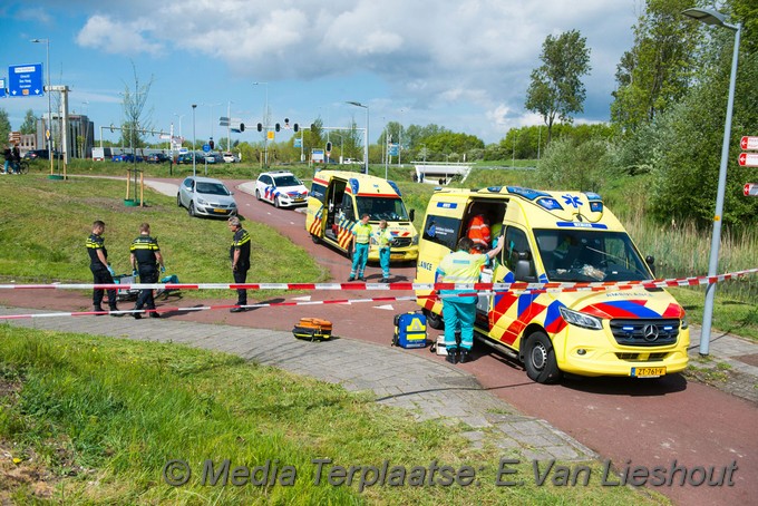 Mediaterplaatse fietser zwaar gewond in hoofddorp 30042020 Image00003