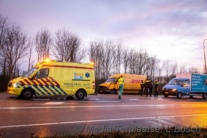 Mediaterplaatse ongeval twee busjes velsen zuid 15012019 Image00001