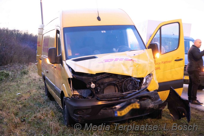 Mediaterplaatse ongeval twee busjes velsen zuid 15012019 Image00005