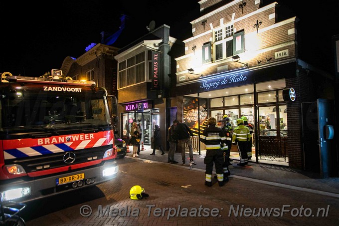 Mediaterplaatse veel rook in slager zandvoort 16042021 Image00004