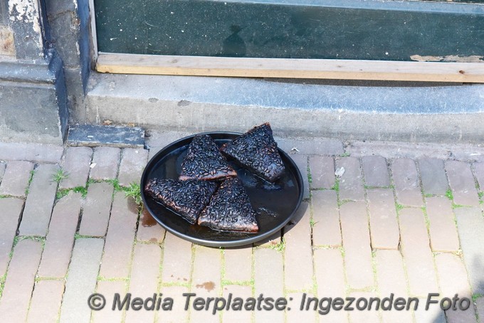 Mediaterplaatse brand door broodjes in oven ldn 22042021 Image00004