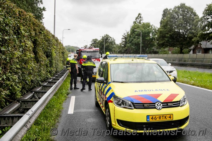 Mediaterplaatse ongeval n208 alleen schade geen leysel auto vrachtwagen 17082021 Image00001