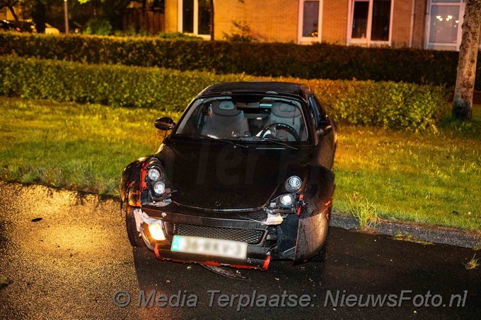 Mediaterplaatse auto op kop bestuurder dronken Velserbroek 22082021 Image00003