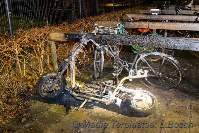Mediaterplaatse deel scooter in brand haarlem 19122021 Image00003