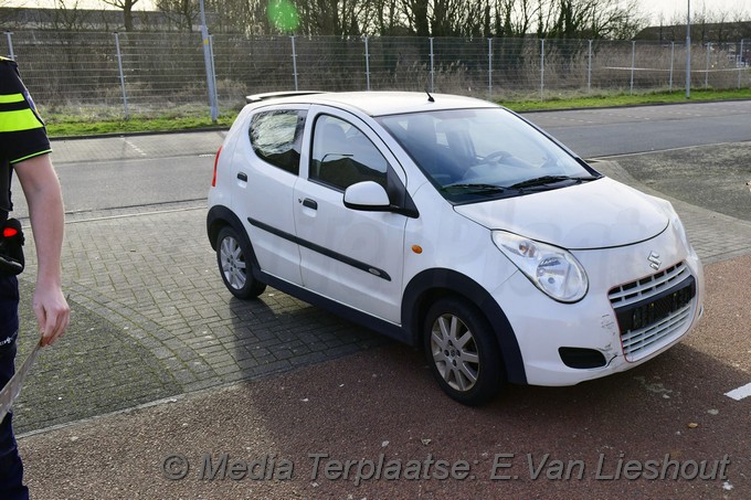 Mediaterplaatse Nieuw Vennep Scooterrijder gewond na aanrijding met personenwagen 23022021 Image00005