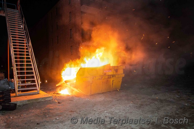 Mediaterplaatse felle container brand haarlem 01032021 Image00003